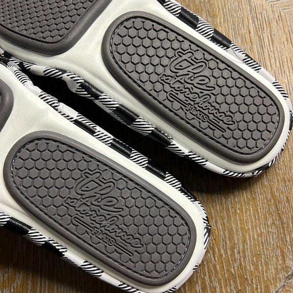 THE STOREHOUSE FLATS Foldable Ballet Plaid Gingham Black White 7 - Picture 5 of 7